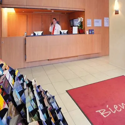Aparthotel Residhome Colombes Monceau 3*
