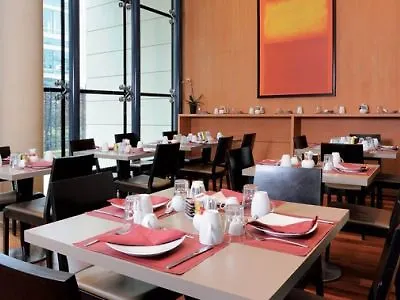 Aparthotel Residhome Colombes Monceau 3*