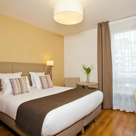 Residhome Colombes Monceau 3*