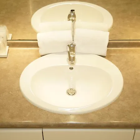 Aparthotel Residhome Colombes Monceau 3*