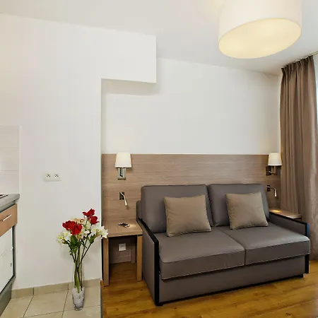 Residhome Colombes Monceau 3*
