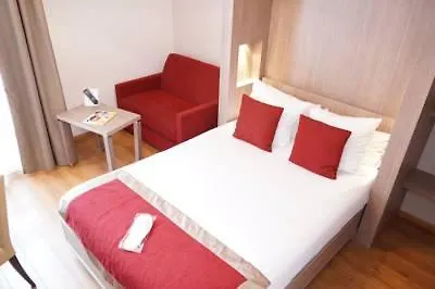 Residhome Colombes Monceau מלון דירות 3*