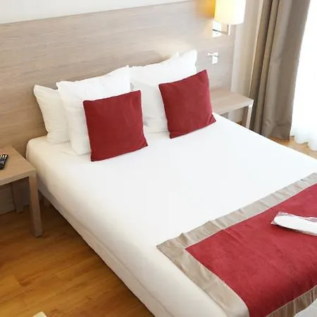Residhome Colombes Monceau 3*