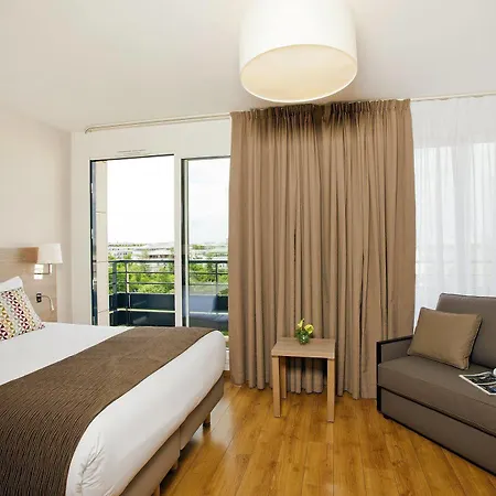 Residhome Colombes Monceau Aparthotel